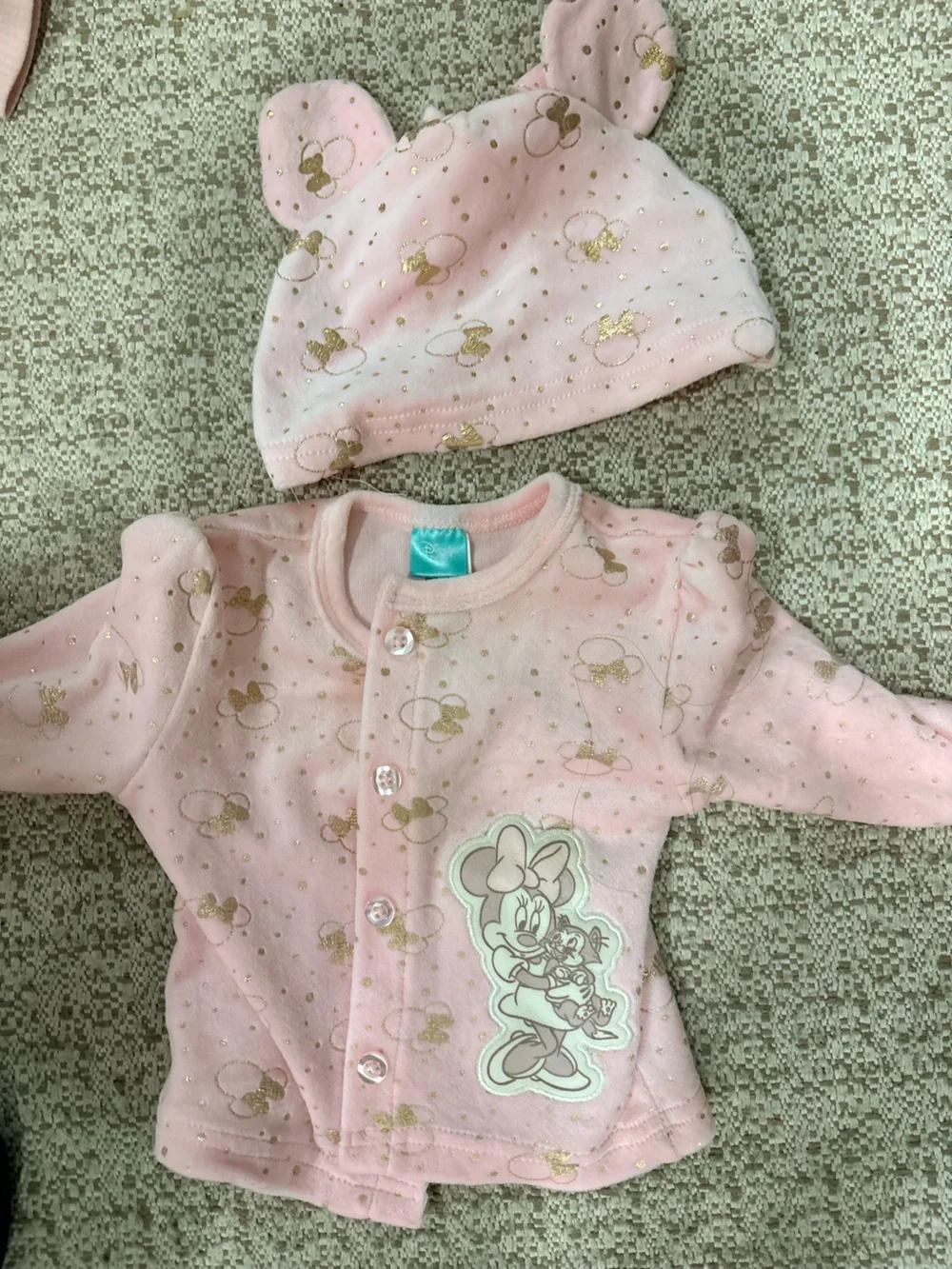 Winnie the Pooh & 5 Disney Outfits